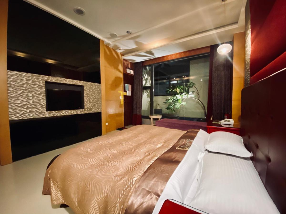 Spring Young Motel Фенюань Екстер'єр фото