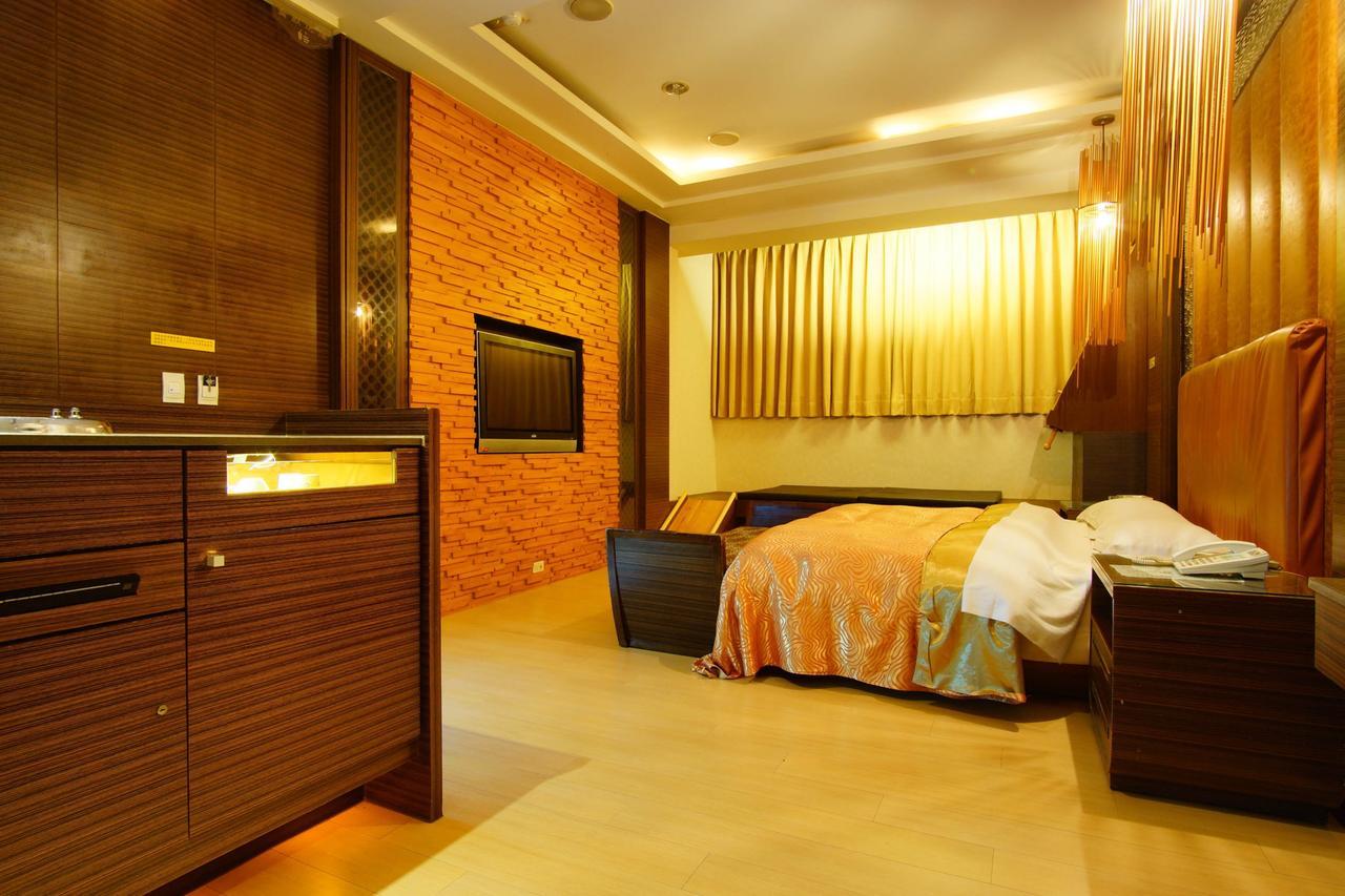 Spring Young Motel Фенюань Екстер'єр фото